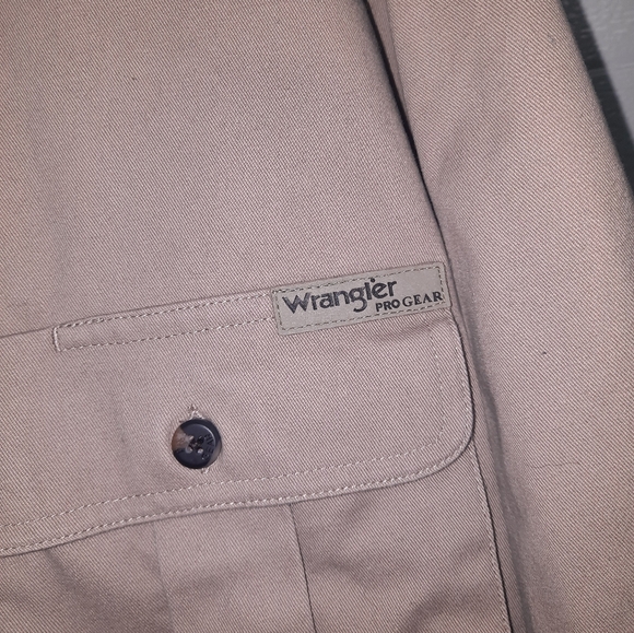 Wrangler Pro gear mens button down - Picture 6 of 7